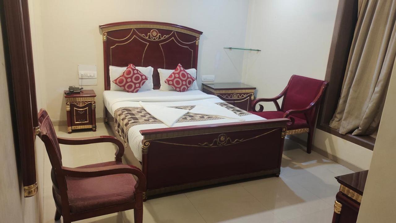 Hotel Gold Coast Bombay Eksteriør billede