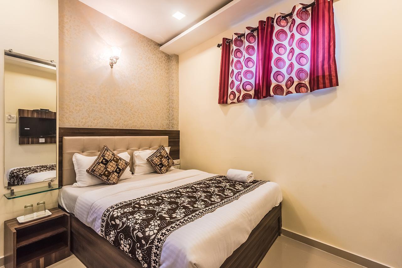 Hotel Gold Coast Bombay Eksteriør billede